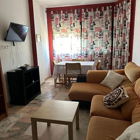 Apartamento Cerca Del Aereopuerto Sevilha Exterior foto